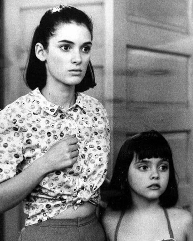 Вайнона Райдер и Кристина Риччи на съемках фильма «Русалки», 1990 год
