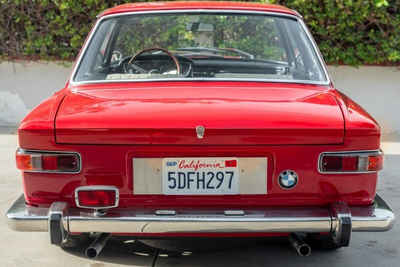 Суперредкий BMW 1960-х годов — одна из немногих моделей бренда без фирменной решетки радиатора