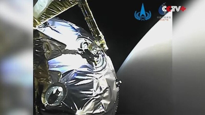 Китайский зонд "Тяньвэнь-1" отправил свое первое видео с марсианской орбиты