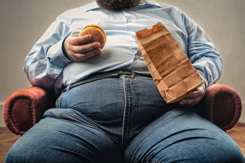 18. В настоящее время от ожирения страдает больше людей в мире, чем от голода