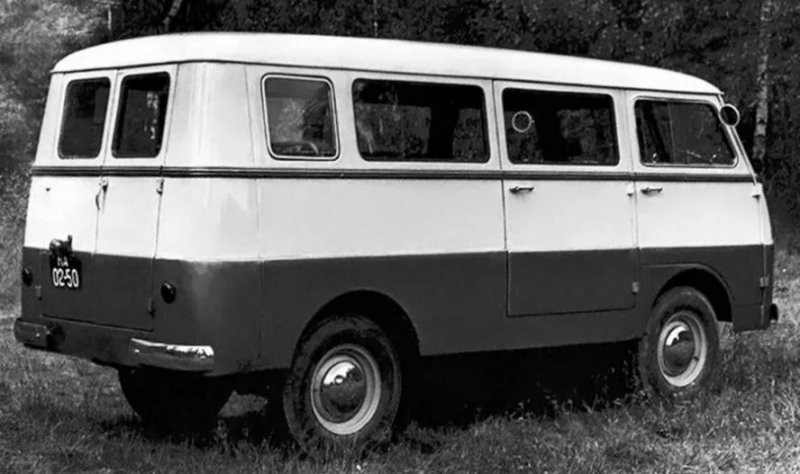 Микроавтобус родом из Москвы: каким мог стать советский «Форд Транзит»
