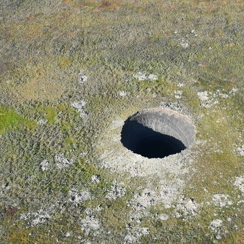 Ученые нашли объяснение появлению загадочных кратеров в Сибири
