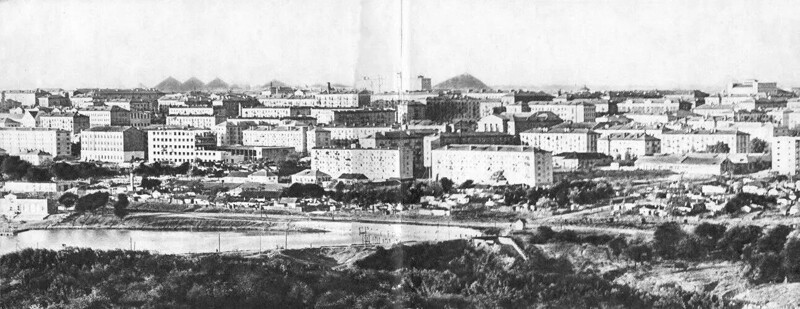 57. Панорама улицы набережной. Еще видны одноэтажные постройки. Донецк, 1962 год