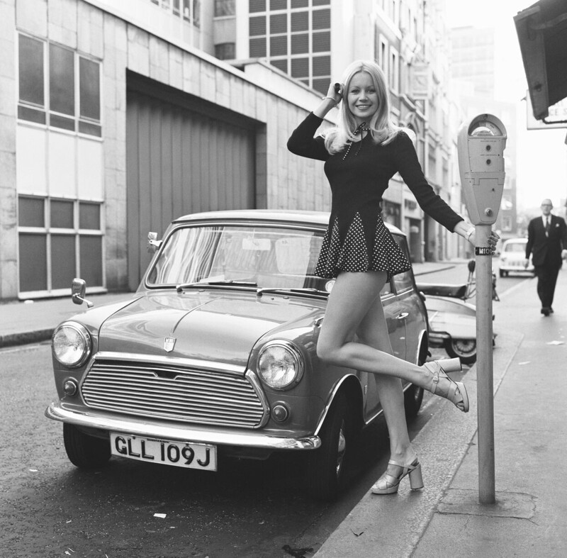 Эпоха мини: платьев и авто. 70-е