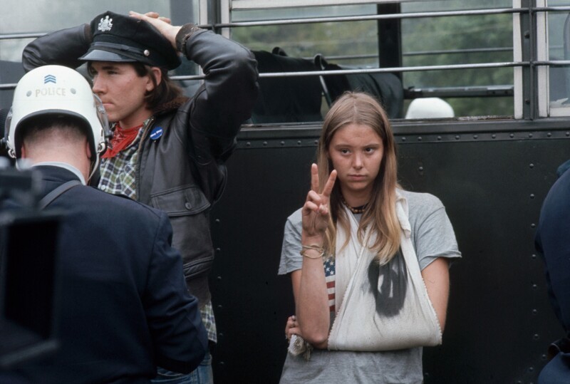 Арестованные участники протестов против войны во Вьетнаме, США, 1971 год