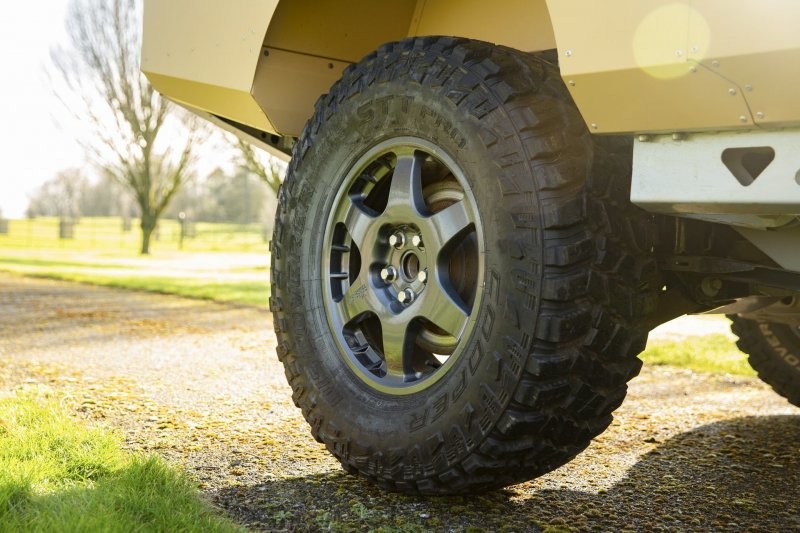 Кому нужен Humvee, когда можно купить вместо него военный внедорожник Bowler