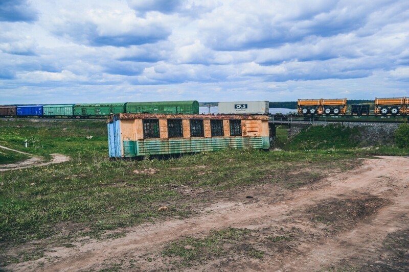 Узкоколейный вагончик в Зимогорье, Новгородская область