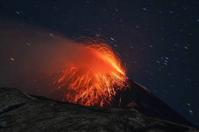 Самое сильное извержение вулкана Этна за 50 лет