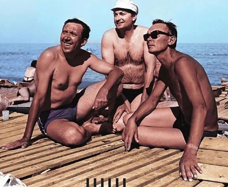Замечательная фотография. Крым 1966 год. Юрий Никулин, Георгий Вицин и Леонид Гайдай