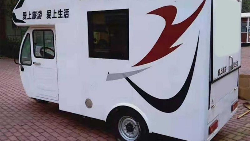 Трехколесный электрический дом на колесах из Китая продается по цене дешевле Lada Granta