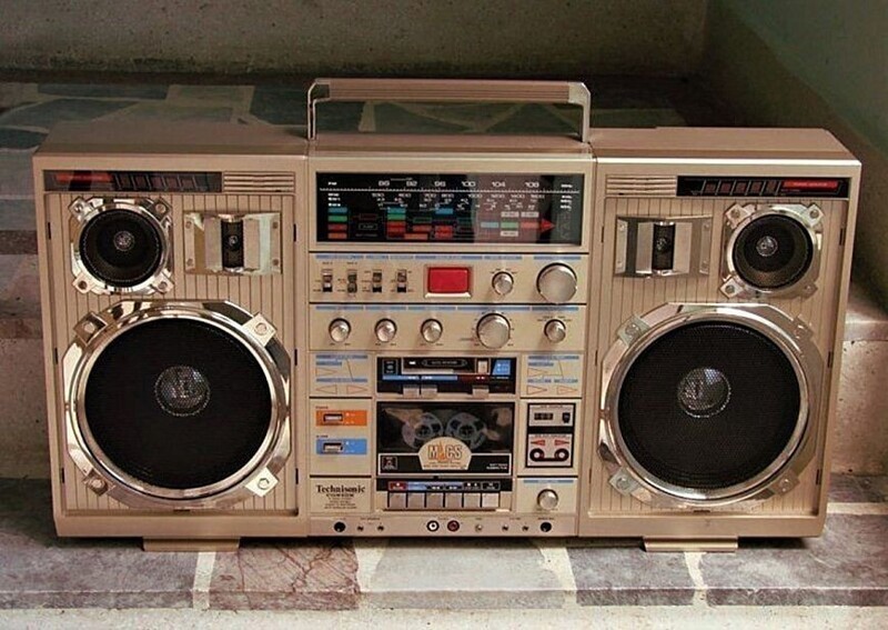 Conion – главный по кассетным бумбоксам. Знаменитые винтажные магнитолы 1980-х