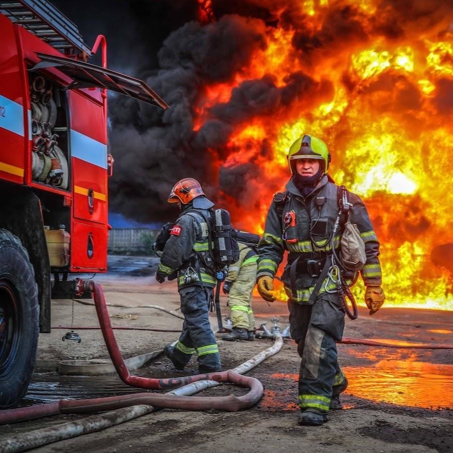 «Зажарит на**й!» Питерские спасатели устроили новобранцам тренировку с матерной бранью