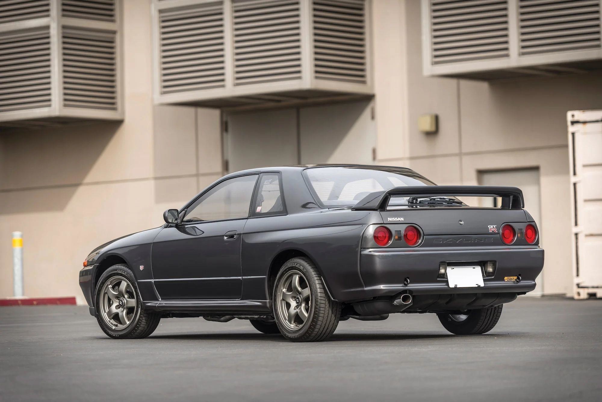 R32 skyline gt r. Nissan Skyline GTR r32. Nissan Skyline r32 gt-r. Nissan Skyline GTR 32. Nissan Skyline gt-r 32.