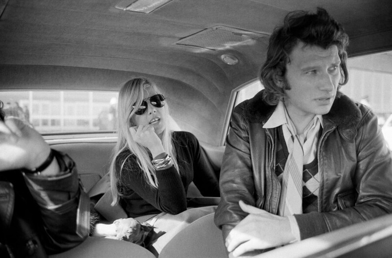 15 марта 1971 года. Рим. Джонни Холлидей и его жена Сильви Вартан. Фото Bertrand Laforet.