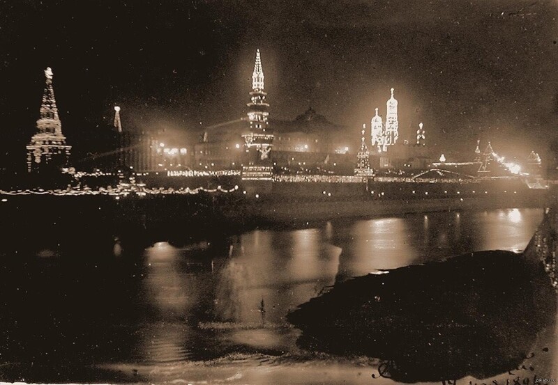 Кремль в электрических лампочках, 1896 год