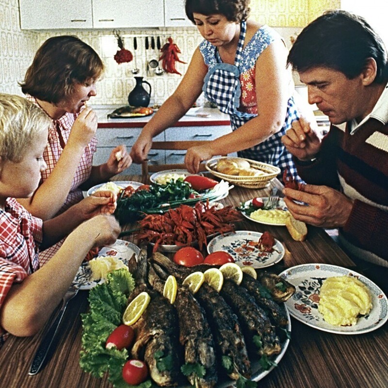 Рыбный день в кубанской семье, 1985 год