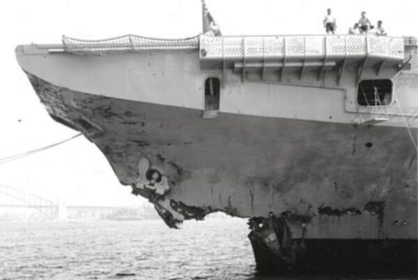 Почему авианосец HMAS Melbourne считали проклятым кораблём?