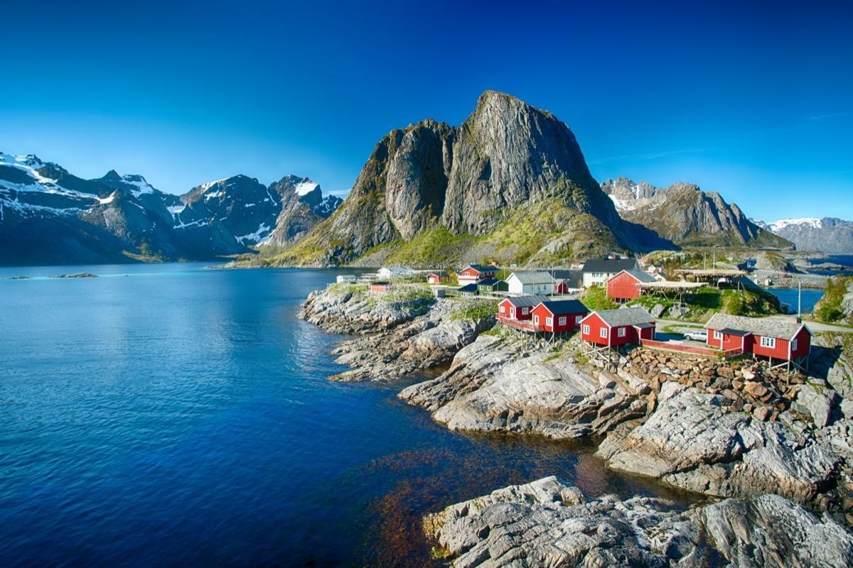 Лофотенские острова норвегия. Фьорд.