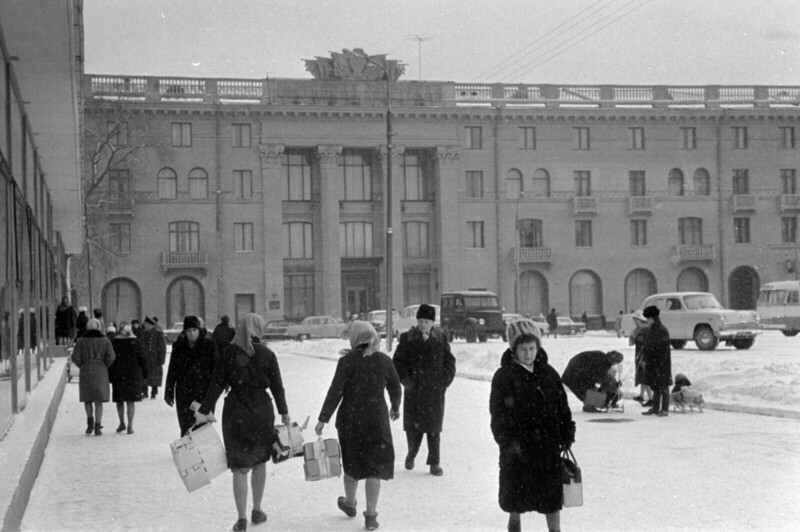 Ленинградский проспект от улицы Новая Башиловка до улицы Расковой, напротив гостиницы «Советская»