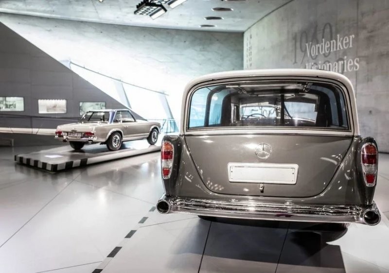 Mercedes-Benz на поводке — Испытательная лаборатория на колесах