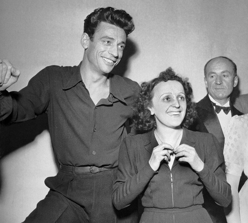 18. После Второй мировой войны Эдит Пиаф стала самой востребованной артисткой Франции. Тогда же она встретилась с певцом Ивом Монтаном - благодаря ей, Монтан стал знаменитостью