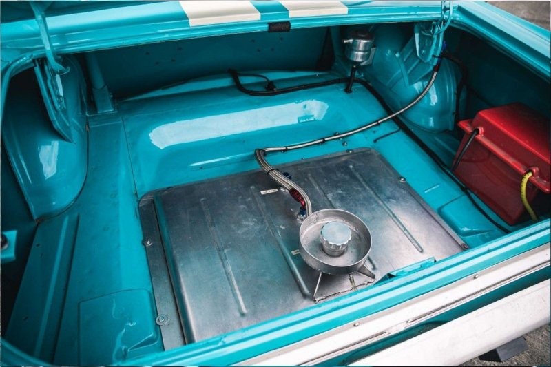 Гоночный автомобиль Ford Falcon 1964 года выпуска Роуэна Аткинсона
