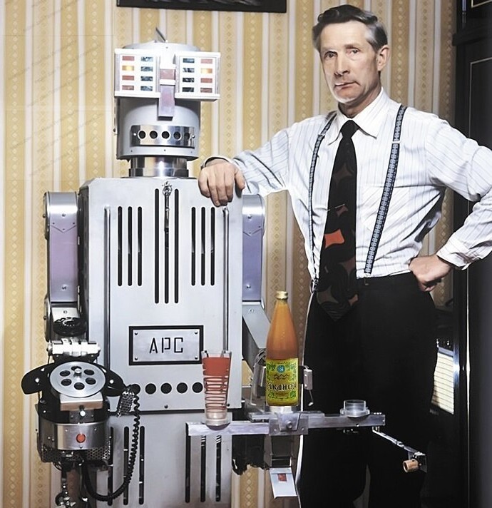 Советский робот-секретарь АРС 1966 года -вот где настоящая система "умный дом"