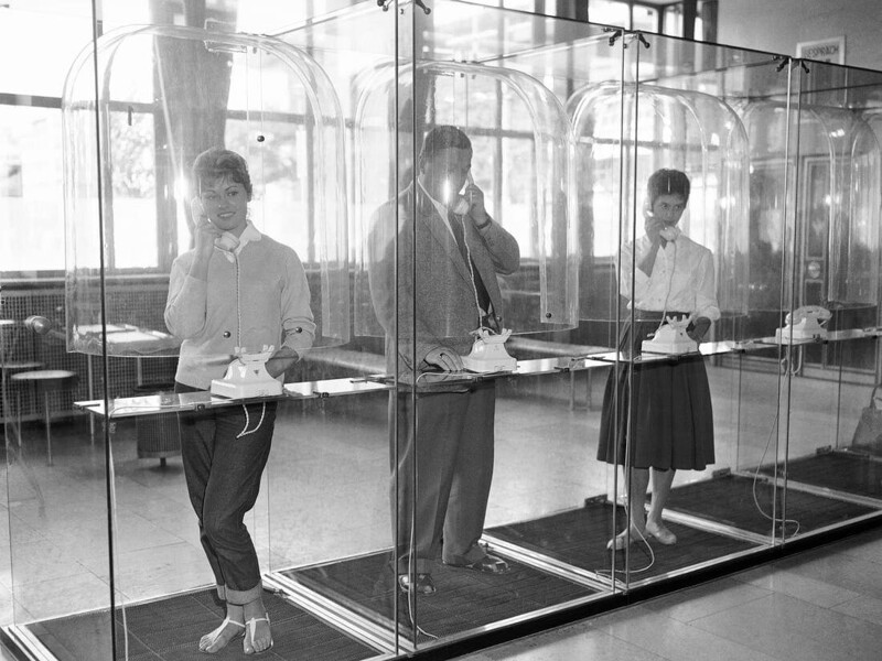 3. Прозрачные телефонные будки, Германия, 1959 год