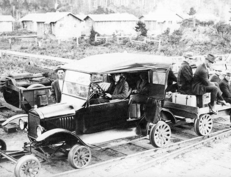 Исторический факт - практически все марки ранее изобретаемых автомобилей проходили через использование на железной дороге