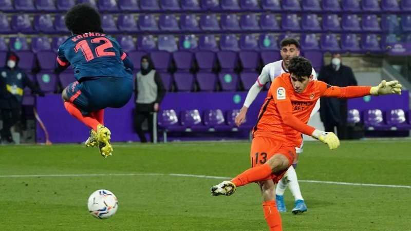 Испанский вратарь забил гол на последней минуте и спас команду от поражения