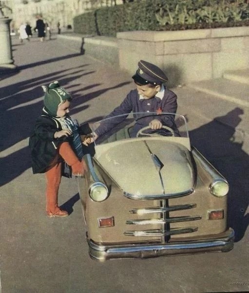Конь педальный: ностальгический пост про советский  транспорт детства