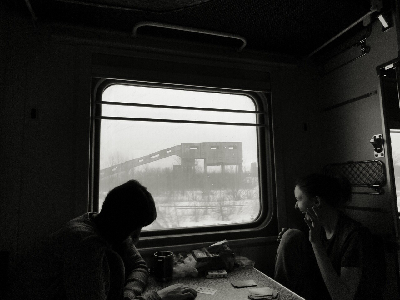 Под стук колес поезда. Железнодорожная романтика. Романтика дороги в поезде. Под стук колёс 1958. Стучат поезда песня