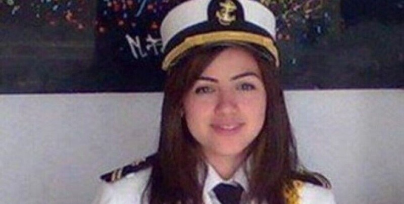 Женщина-капитан из Египта отрицает, что управляла судном Ever Given