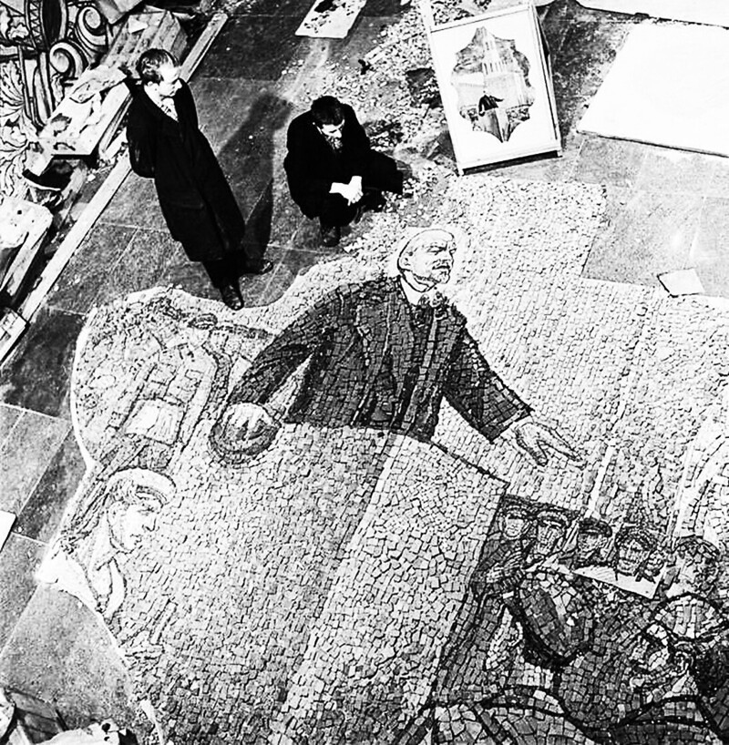 Изготовление мозаики для станции "Комсомольская" московского метрополитена, 1964 год