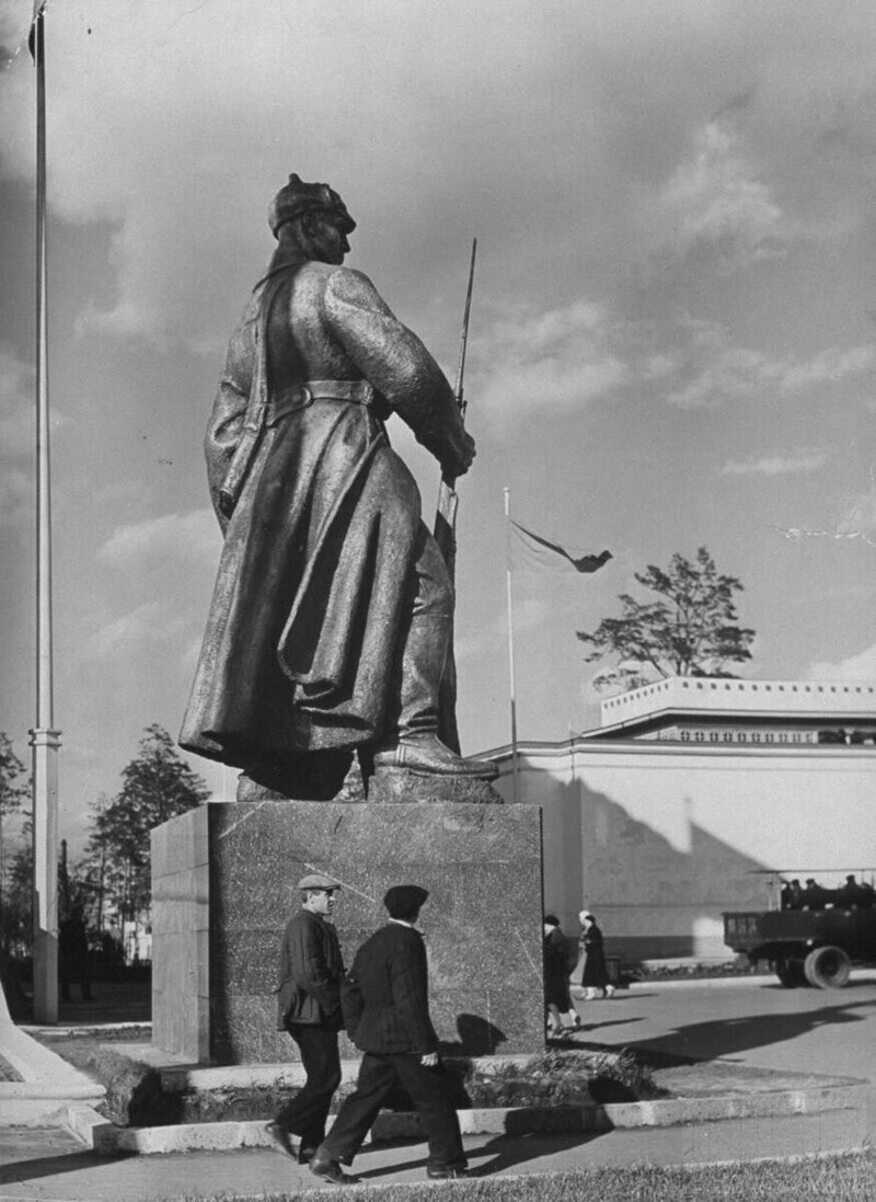 СССР весной-летом 1941 года на фотографиях американского фотожурналиста Маргарет Бурк-Уайт
