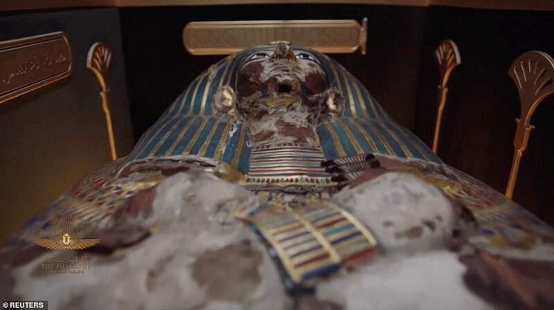 В Египте прошел парад мумий