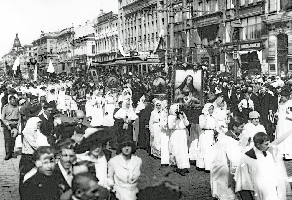 Люди на Невском проспекте в начале ХХ века от Михель Гофман за 05 апреля 2021