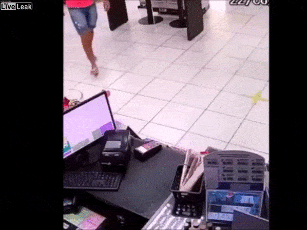 Нож взамен на кэш