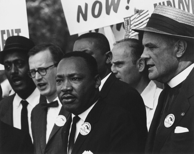 Мартин Лютер Кинг возглавляет маршна Вашингтон, 1963 г.