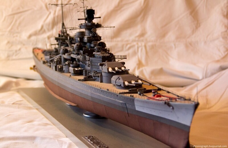 И самая большая модель Алексея- немецкий корабль "Шарнхорст" (длинна модели 1 м)