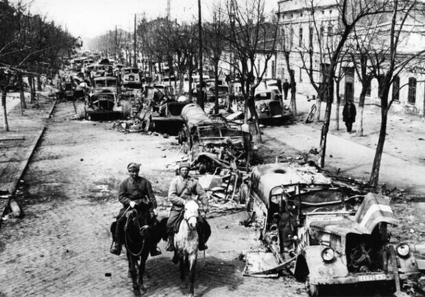 10 апреля 1944 года... Одесса освобождена от немецко-фашистских захватчиков