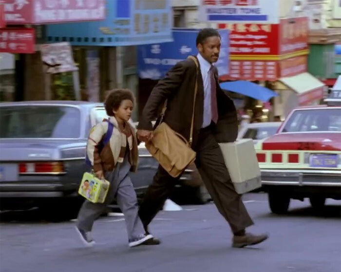 Уилл Смит с сыном Джейденом сыграли отца и сына в фильме "В погоне за счастьем" (2006)
