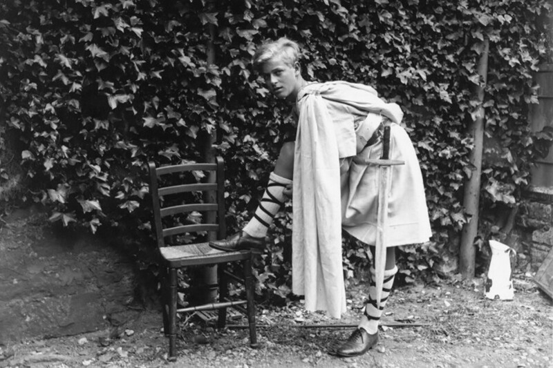 Принц Филипп в школьном любительском спектакле, 1935 год, Элгин, Шотландия