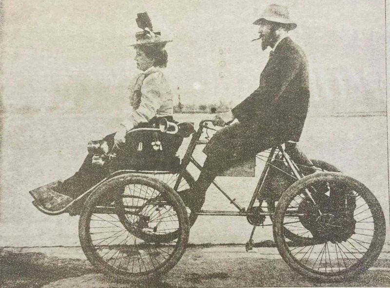 Двухместный «квадроцикл» 1900 года, сохранившийся в единственном экземпляре