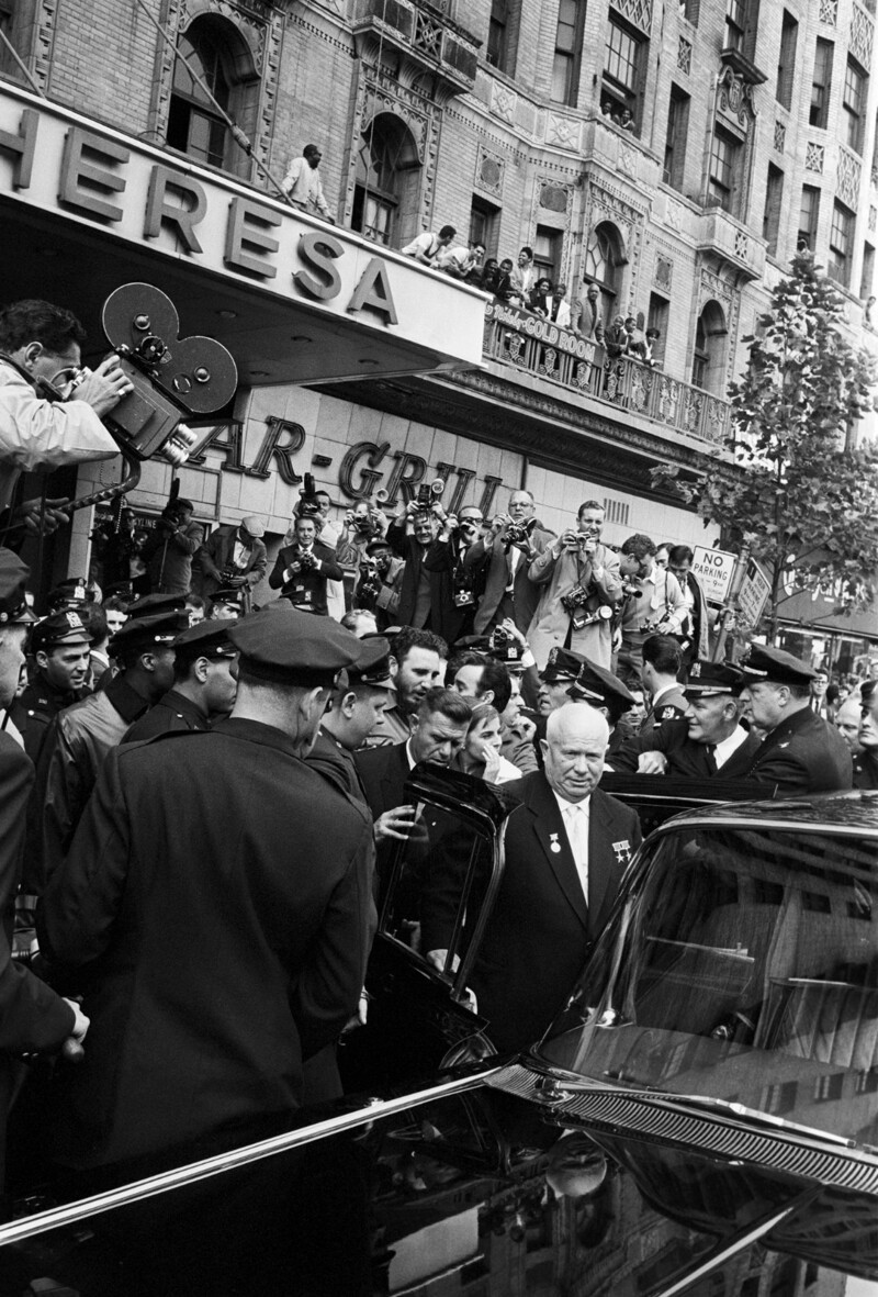 1960. Демонстрация в Нью-Йорке против приезда Никиты Хрущева. 21 сентября. Фоторепортаж