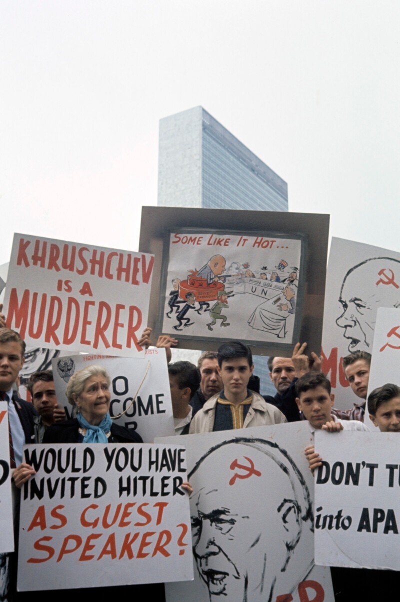 1960. Демонстрация в Нью-Йорке против приезда Никиты Хрущева. 21 сентября. Фоторепортаж