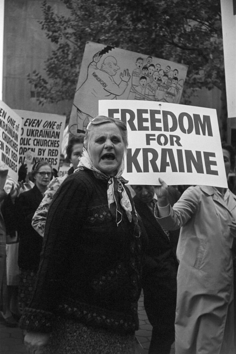 1960. Демонстрация в Нью-Йорке против приезда Никиты Хрущева. 21 сентября. Фоторепортаж