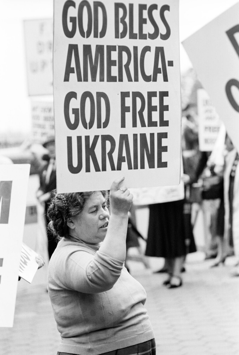 1960. Демонстрация в Нью-Йорке против приезда Никиты Хрущева. 21 сентября. Фоторепортаж