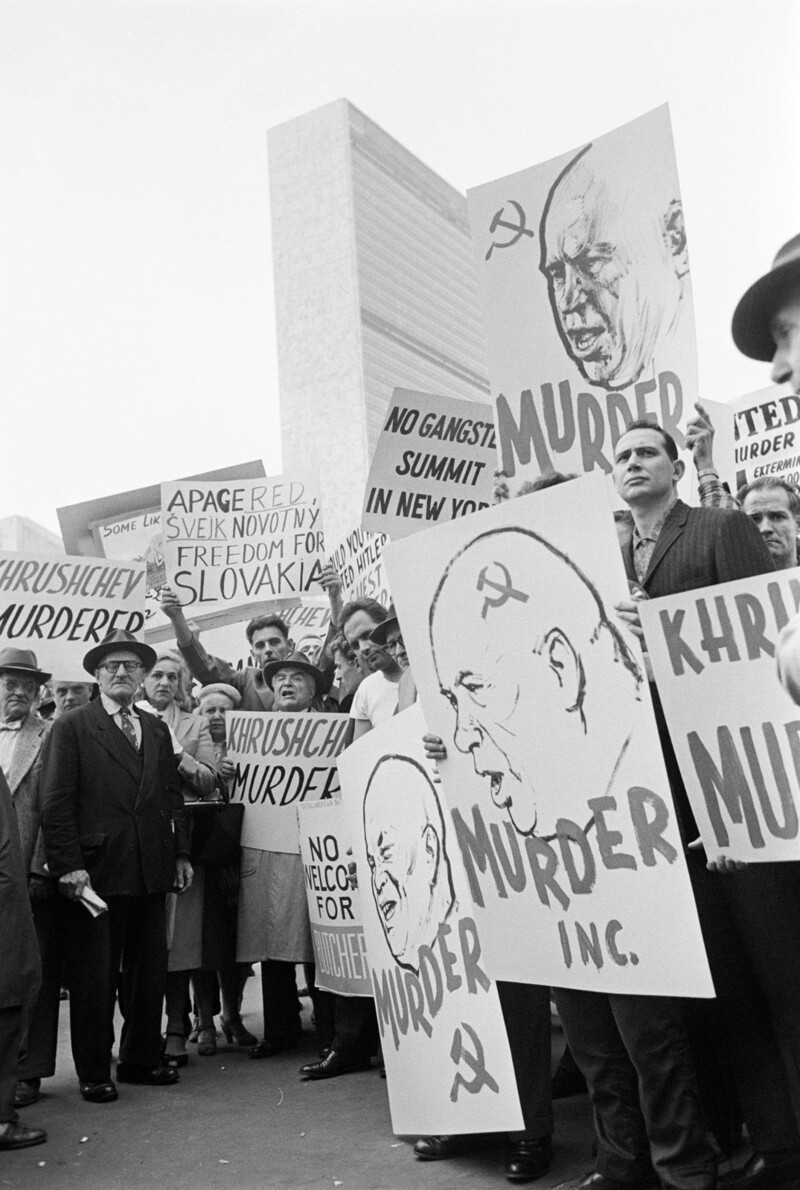 1960. Демонстрация в Нью-Йорке против приезда Никиты Хрущева. 21 сентября. Фоторепортаж