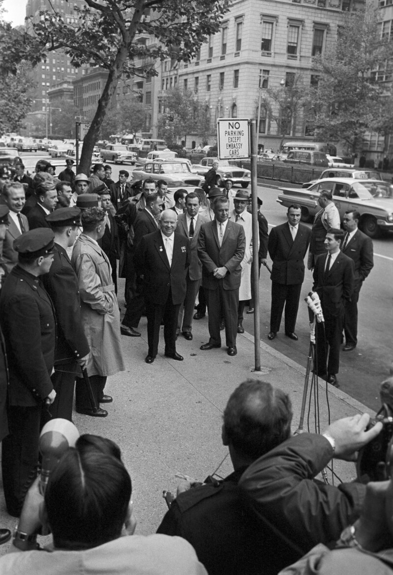 1960. Демонстрация в Нью-Йорке против приезда Никиты Хрущева. 21 сентября. Фоторепортаж
